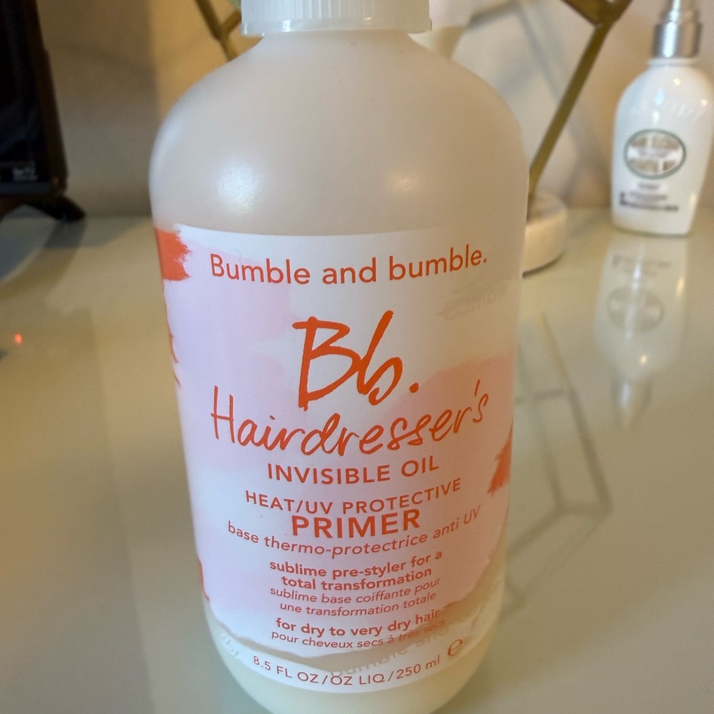 Bumble and bumble Invisible Oil Primer - White and Orange